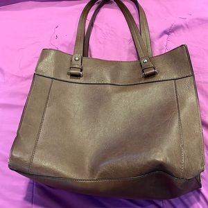 Brown shoulder bad. Good condition.